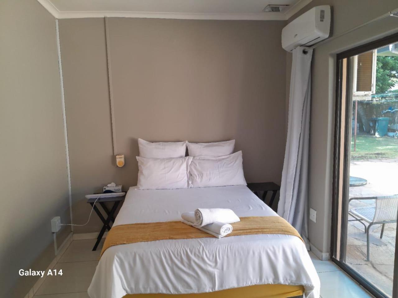 Nqabanqaba Bed & Breakfast Richards Bay Room photo