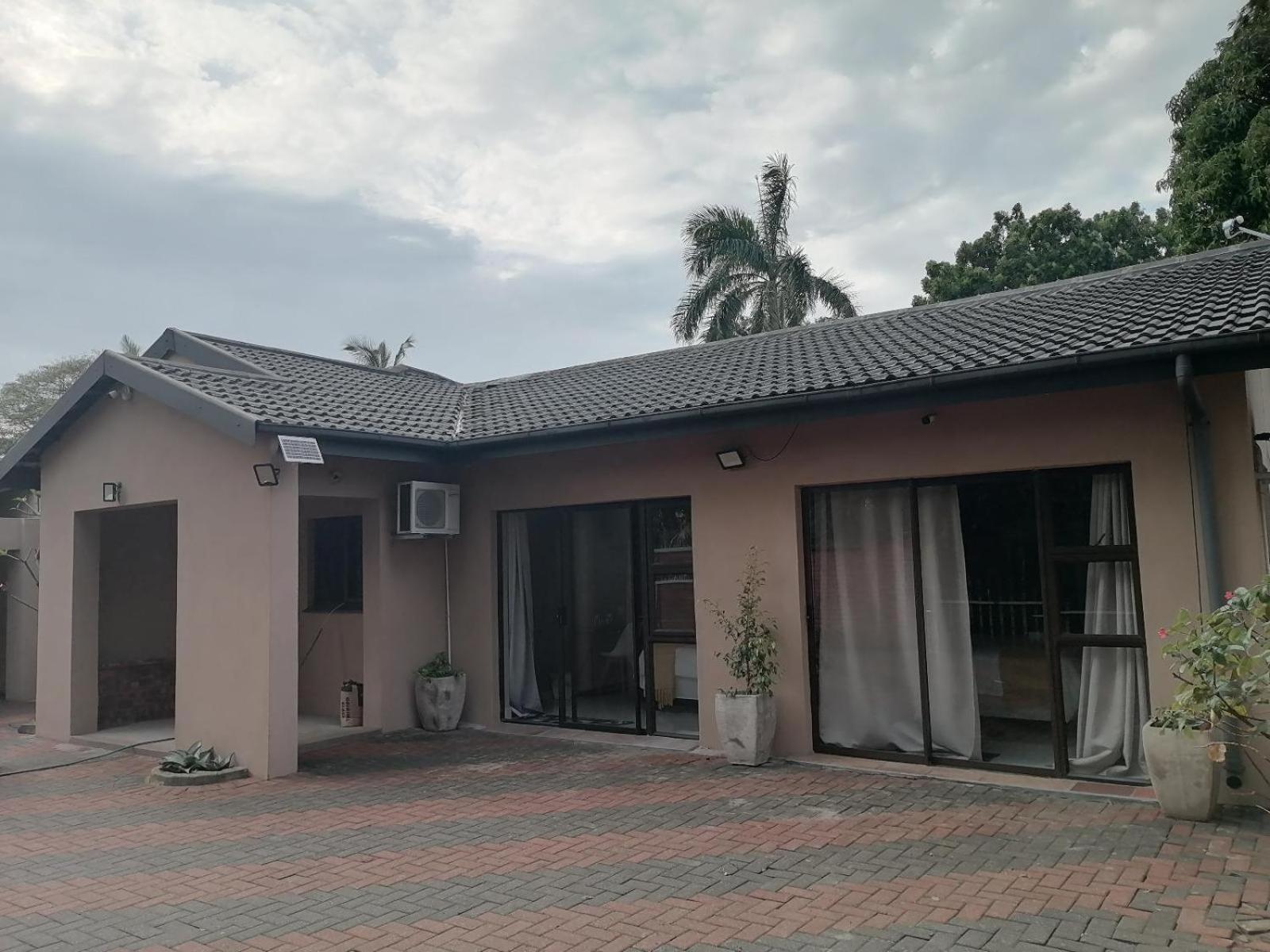 Nqabanqaba Bed & Breakfast Richards Bay Exterior photo